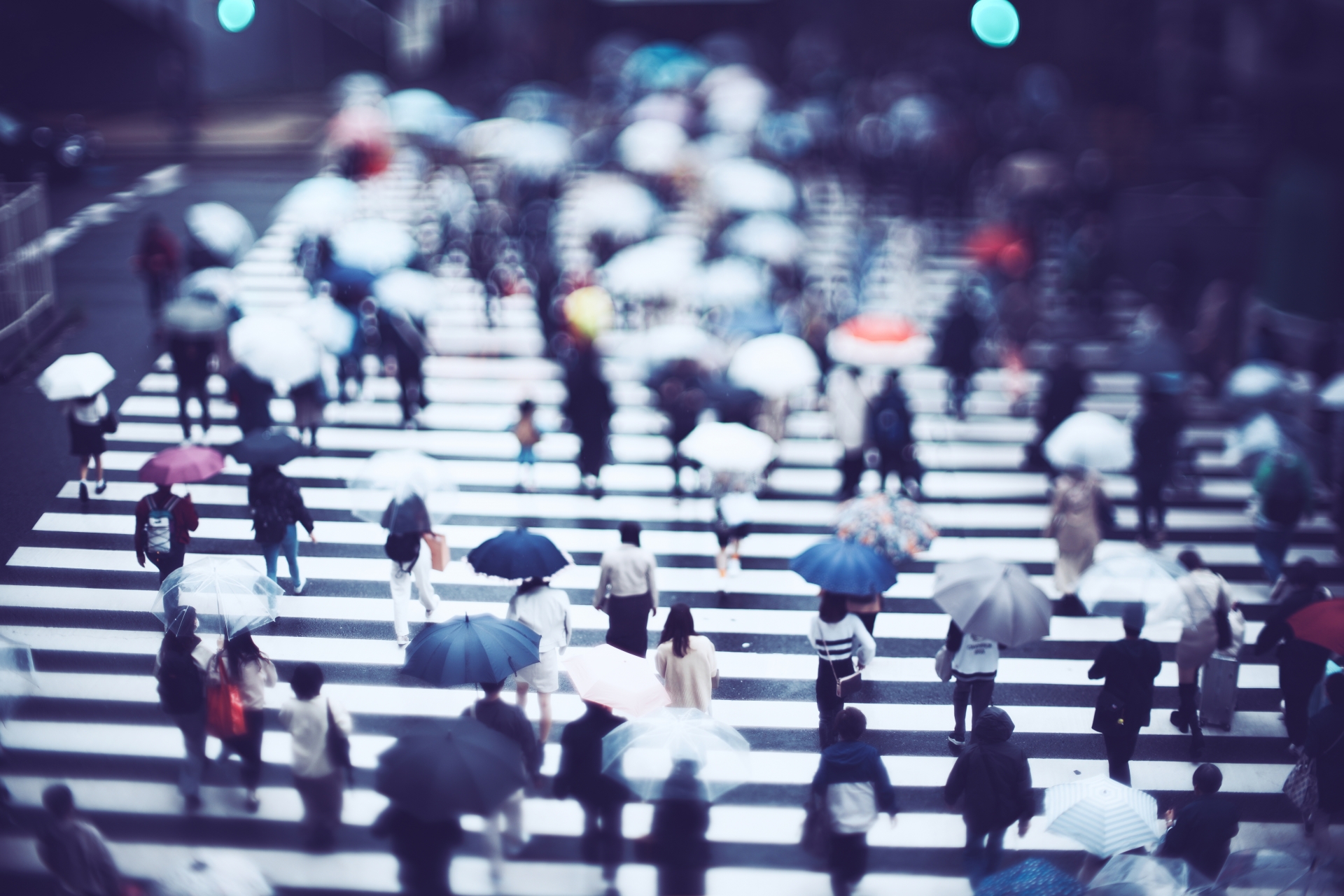 【健康推進コラム】もうすぐ梅雨がやってくる…今からできる”梅雨だる”解消法🧘